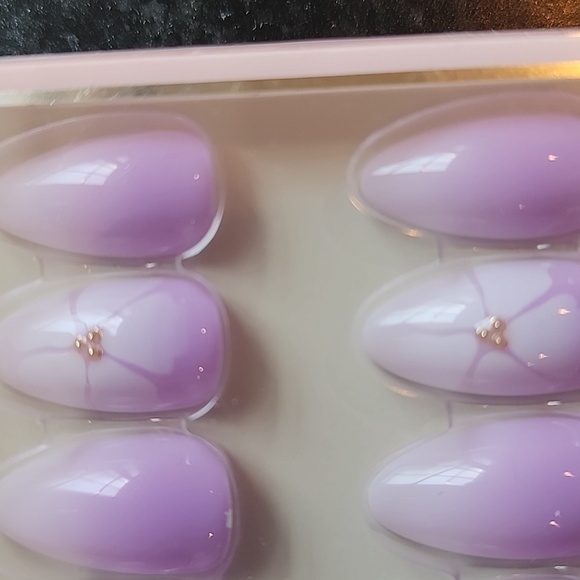 NIB Set Of Three Glamnetic Press On Nails Summer Edition - Picture 8 of 12